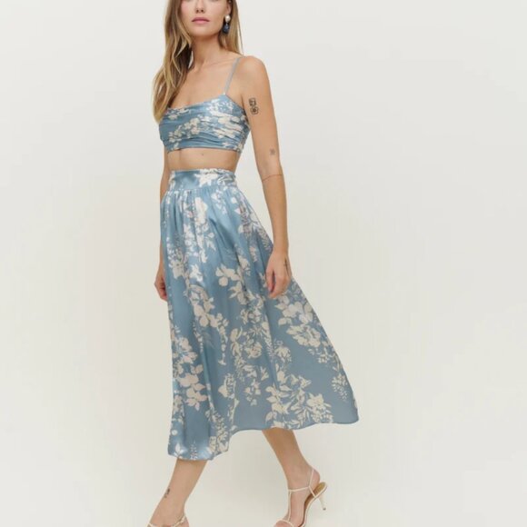 Reformation Dresses & Skirts - Womens Reformation Carrie Blue White 100% Silk 2 Pc Floral Cropped Top Skirt 4